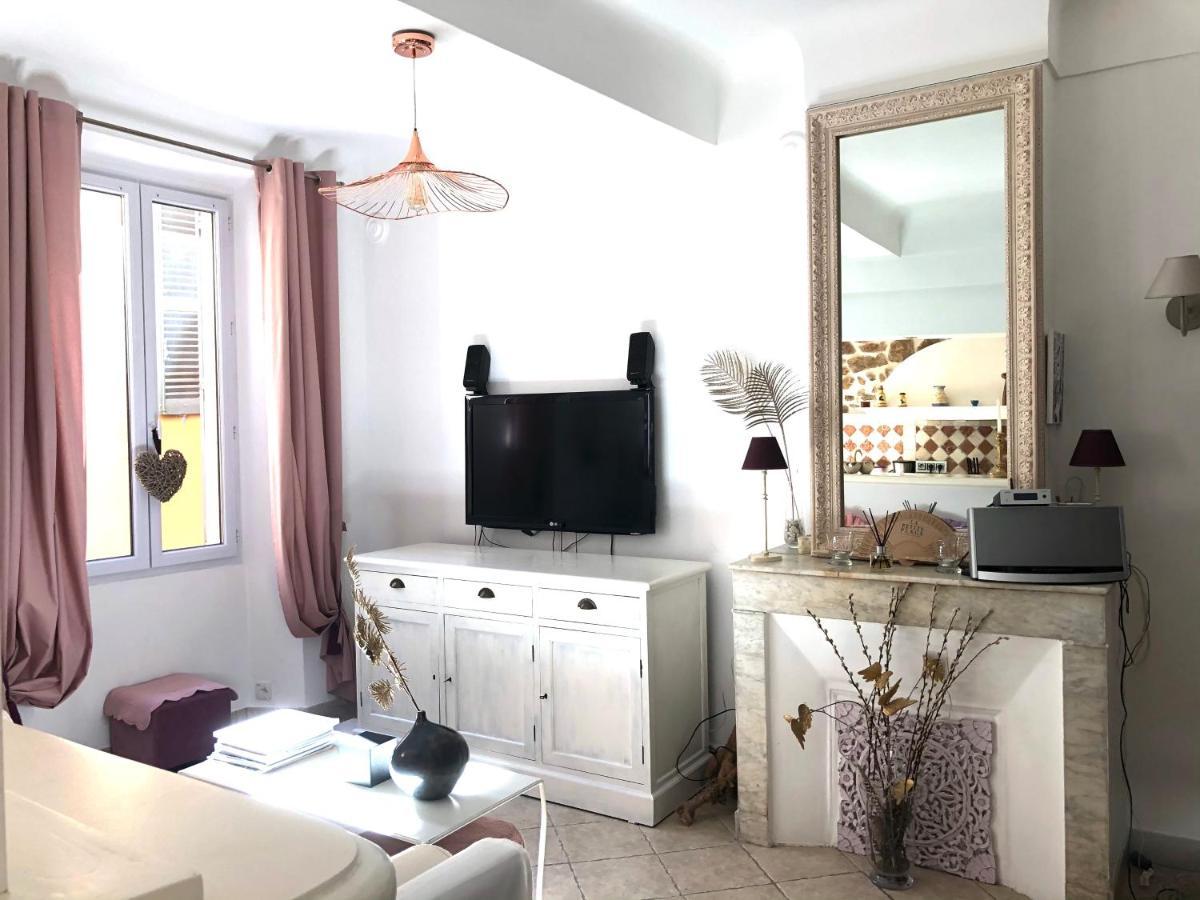 Appartement De Charme Au Coeur De Σαιν-Τροπέ Εξωτερικό φωτογραφία