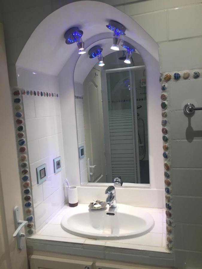 Appartement De Charme Au Coeur De Σαιν-Τροπέ Εξωτερικό φωτογραφία
